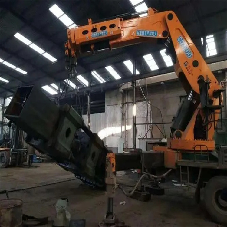 梅州200吨折臂吊出租